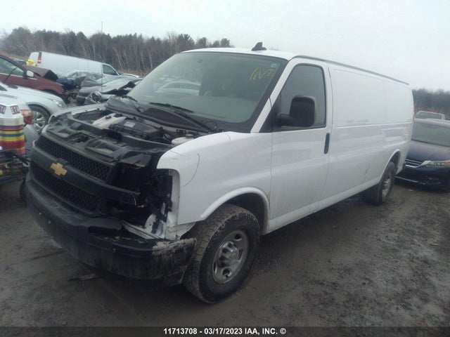 Chevrolet Express G2500 2020 1GCWGBFP7L1214715 Image 2