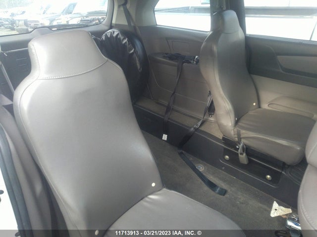 Honda Odyssey 2015 5FNRL5H66FB510237 Image 8