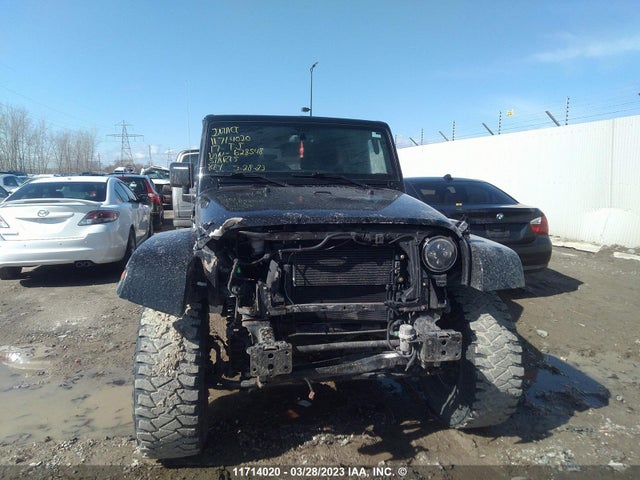 1C4BJWEG7HL628548 Jeep Tj Sahara