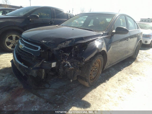 Chevrolet Cruze 2015 1G1P75SZ8F7229442 Image 2