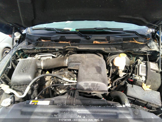 3C6RR7KG5NG258024 RAM 1500 Classic Tradesman