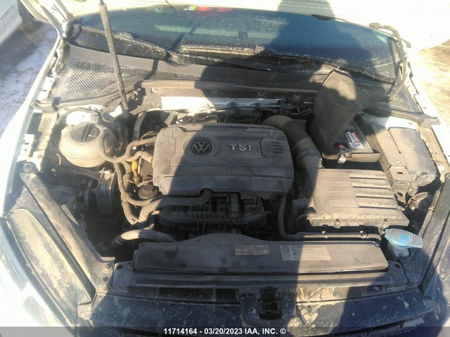 3VW117AU8FM086432 Volkswagen GOLF