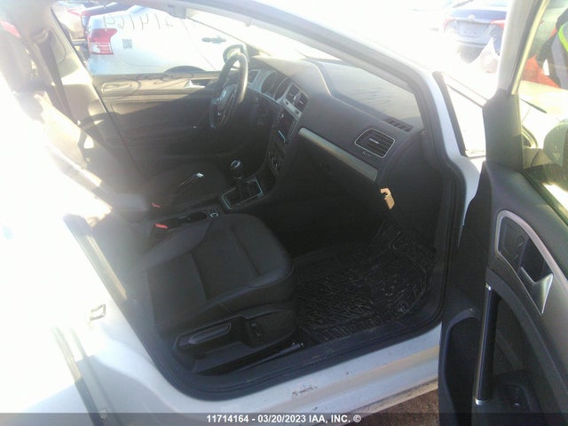 3VW117AU8FM086432 Volkswagen GOLF