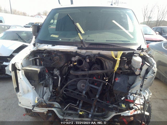 Chevrolet Express G2500 2015 1GCWGFFF4F1207868 Image 11