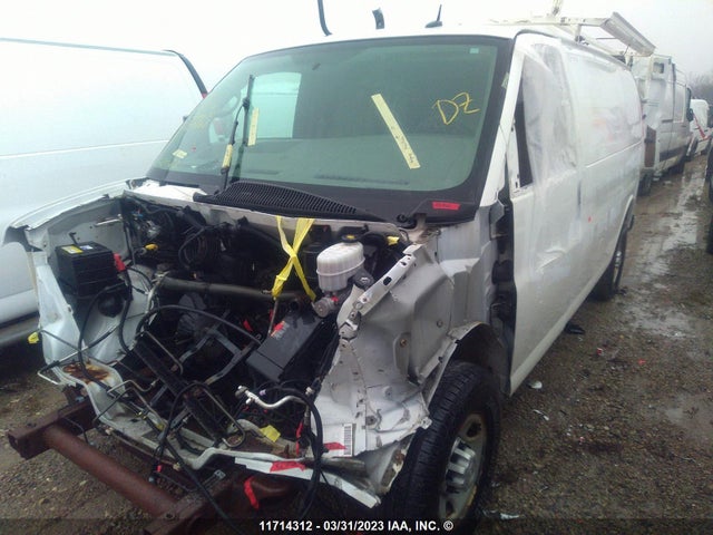 Chevrolet Express G2500 2015 1GCWGFFF4F1207868 Image 2