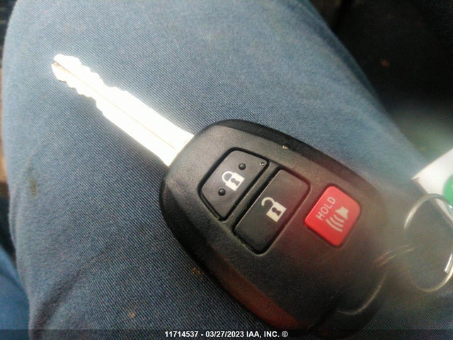 Toyota RAV4 LE 2018 2T3ZFREVXJW520086 Image 3
