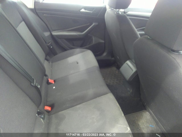 3VWC57BU5KM133633 Volkswagen Jetta S/se/r-line