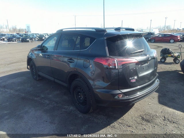 Toyota RAV4 LE 2018 2T3ZFREV6JW489306 Image 3