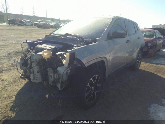 3C4NJCAB1JT117952 Jeep Compass Sport