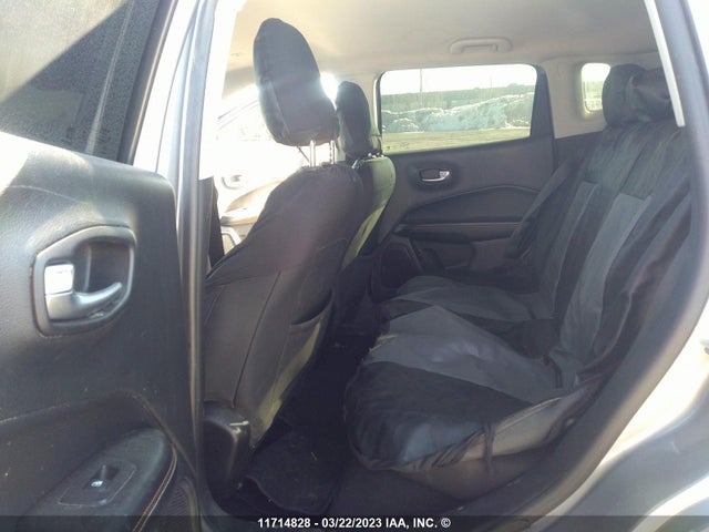 3C4NJCAB1JT117952 Jeep Compass Sport