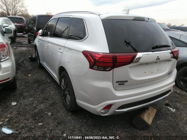 JA4J24A56JZ613070 Mitsubishi Outlander Se/gt