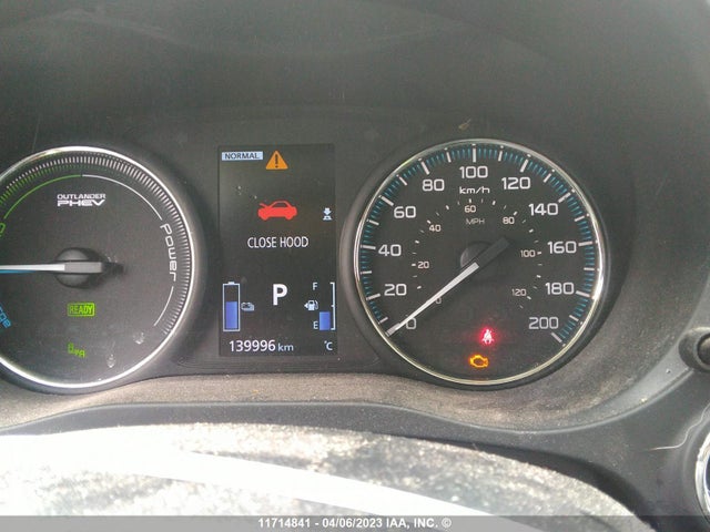 JA4J24A56JZ613070 Mitsubishi Outlander Se/gt