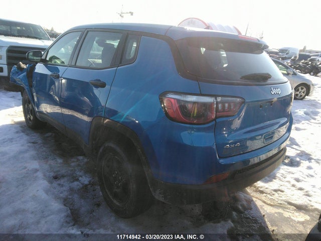 3C4NJDABXJT153032 Jeep Compass Sport