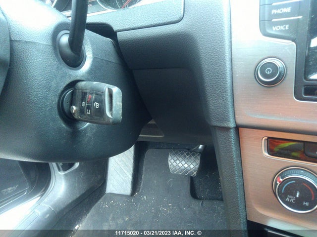 3VW917AU0FM018984 Volkswagen GOLF