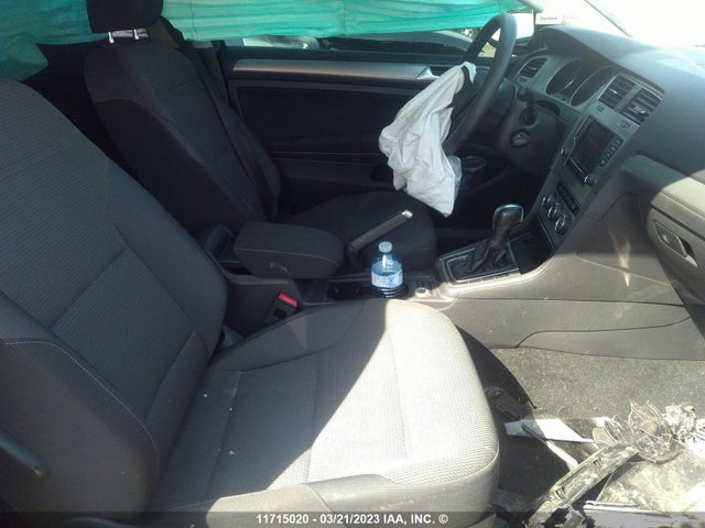 3VW917AU0FM018984 Volkswagen GOLF