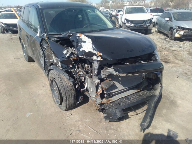 JA4AZ2A38EZ600552 Mitsubishi Outlander Es