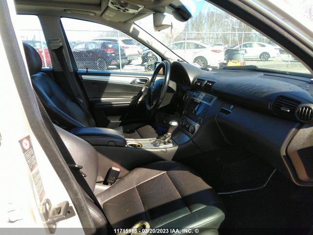 11715118 :رقم المزاد ، WDBRF40J95F561483 vin ، 2005 Mercedes-benz C 230k Sport Sedan مزاد بيع