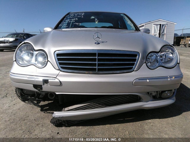 11715118 :رقم المزاد ، WDBRF40J95F561483 vin ، 2005 Mercedes-benz C 230k Sport Sedan مزاد بيع