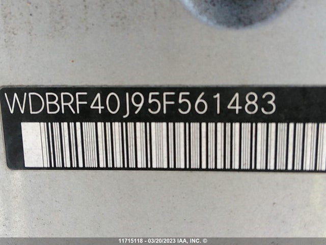 11715118 :رقم المزاد ، WDBRF40J95F561483 vin ، 2005 Mercedes-benz C 230k Sport Sedan مزاد بيع