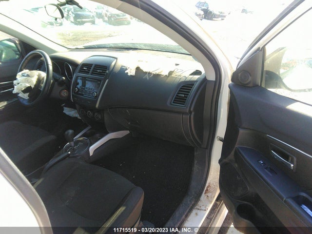 4A4AJ3AU6EE602022 Mitsubishi RVR SE