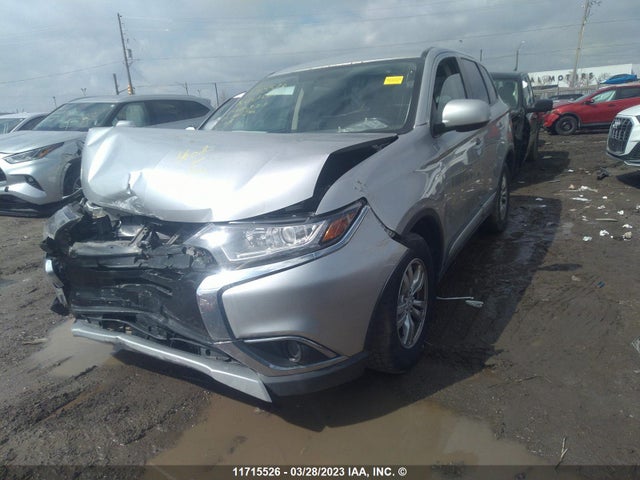JA4AZ2A38JZ600934 Mitsubishi Outlander Es