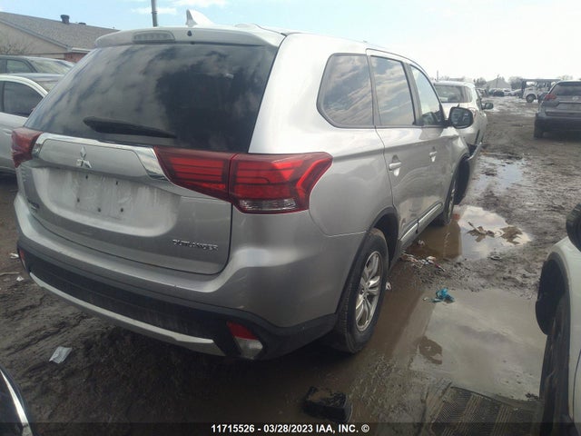 JA4AZ2A38JZ600934 Mitsubishi Outlander Es