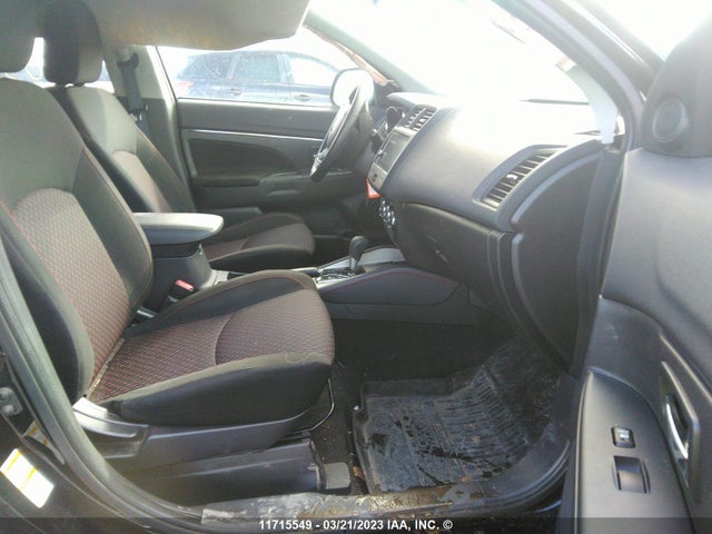 JA4AJ3AU9KU603278 Mitsubishi RVR SE
