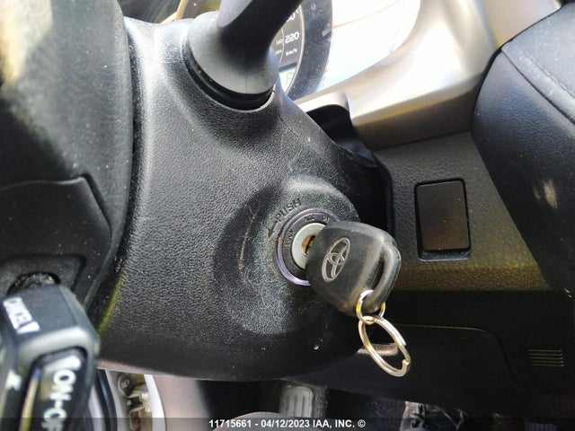 Toyota RAV4 LE 2015 2T3ZFREVXFW168070 Image 3