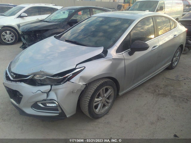 Chevrolet CRUZE LT 2018 1G1BE5SM4J7112650 Image 2
