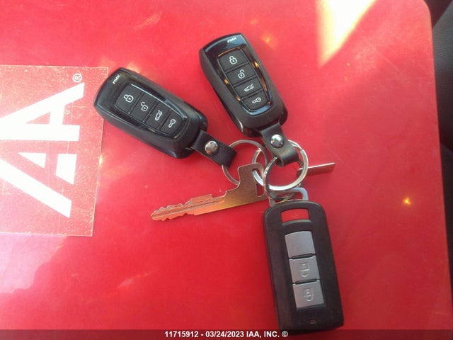JA4AT4AA0JZ619134 Mitsubishi Eclipse Cross Le