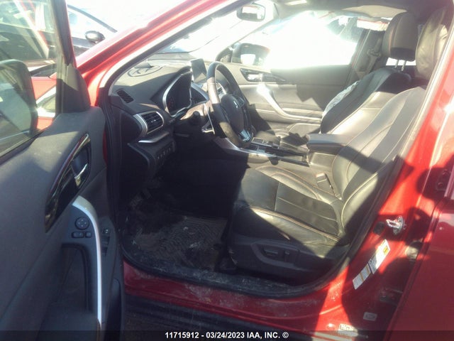 JA4AT4AA0JZ619134 Mitsubishi Eclipse Cross Le