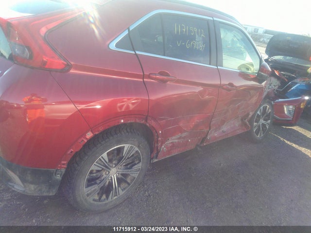 JA4AT4AA0JZ619134 Mitsubishi Eclipse Cross Le
