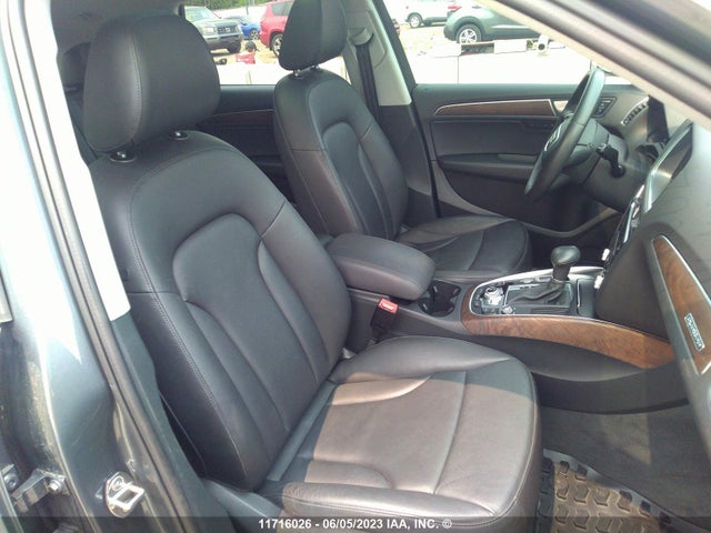 WA1LGCFP7EA107847 Audi Q5 Premium Plus