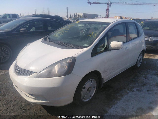 Honda FIT LX 2010 JHMGE8H52AC801414 Image 2