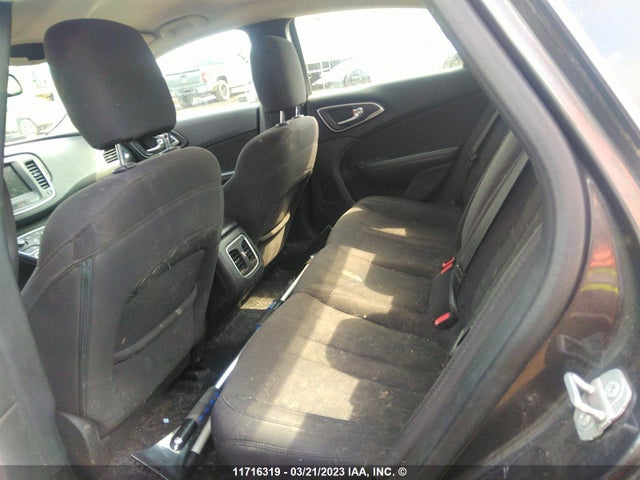 1C3CCCAB8FN506729 Chrysler 200 Touring