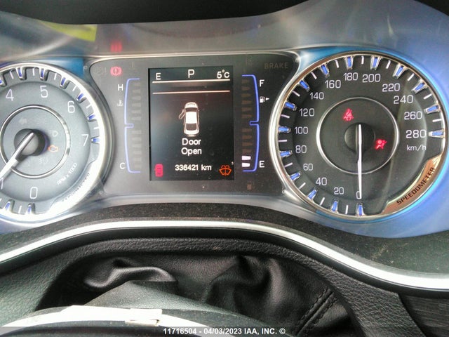 Chrysler 200 LX 2015 1C3CCCFB2FN726926 Image 7