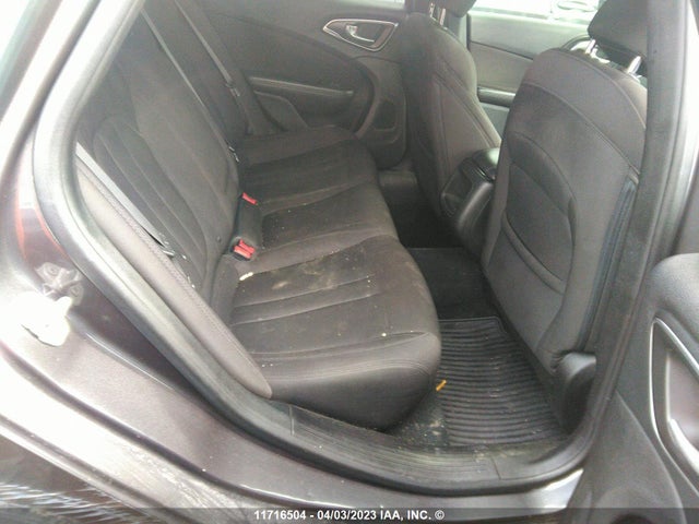 Chrysler 200 LX 2015 1C3CCCFB2FN726926 Image 8