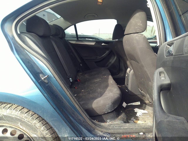 3VW267AJ5GM330227 Volkswagen JETTA