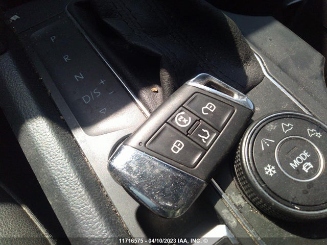 1V2LR2CA5MC501102 Volkswagen ATLAS
