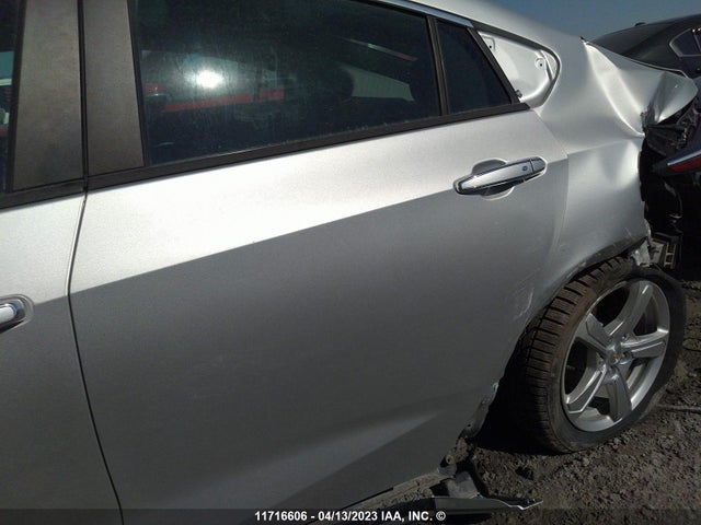 Chevrolet Volt 2018 1G1RA6S58JU133995 Image 4