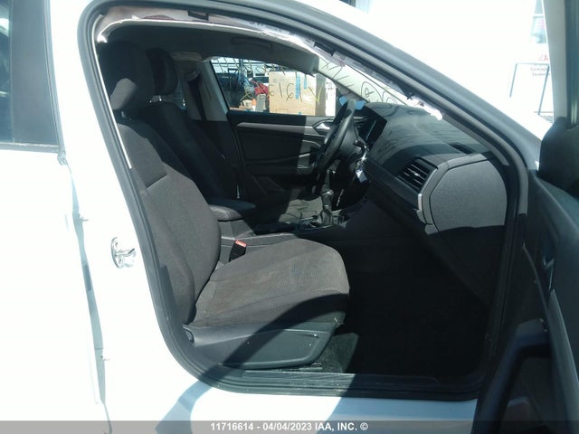 3VWN57BUXKM121292 Volkswagen JETTA S
