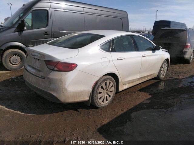 1C3CCCFB4FN708928 Chrysler 200 LX