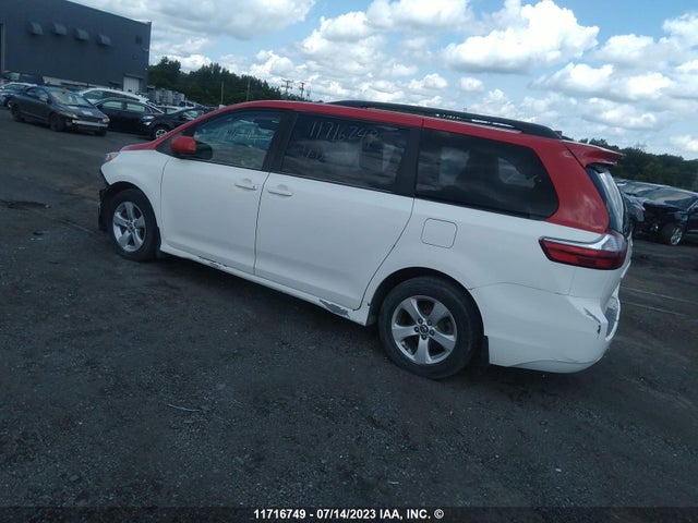 Toyota SIENNA LE 2020 5TDKZ3DC4LS051619 Image 3