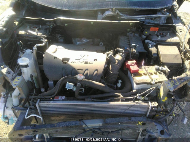 JA4AJUAU4NU604784 Mitsubishi RVR ES