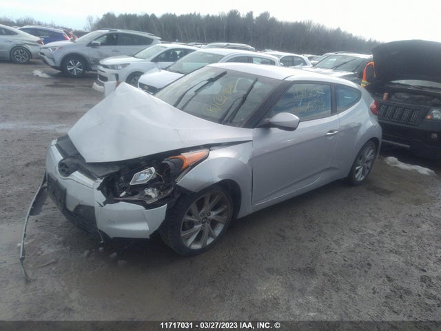 Hyundai VELOSTER 2017 KMHTC6AD8HU318957 Image 2