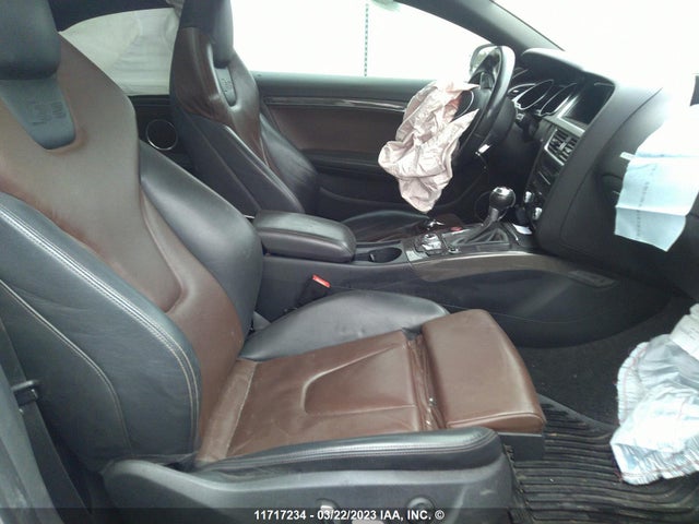 WAULGBFR2EA028083 Audi S5 PREMIUM