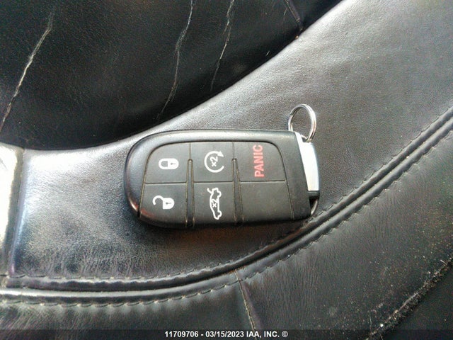 Chrysler 200 C 2015 1C3CCCCB2FN588969 Image 11