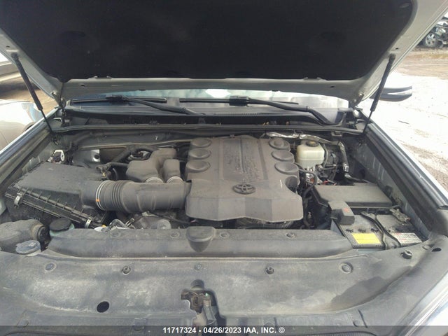 Toyota 4RUNNER 2018 JTEBU5JR9J5566701 Image 10