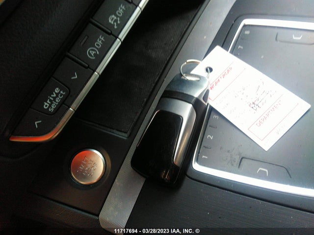 WA1BNAFY8J2050125 Audi Q5 Premium Plus