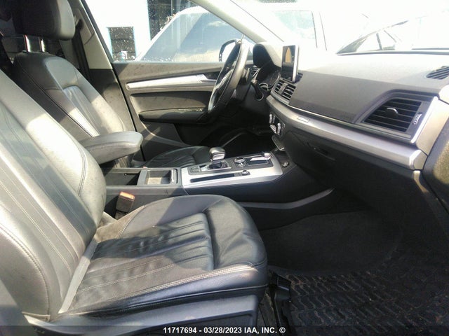 WA1BNAFY8J2050125 Audi Q5 Premium Plus